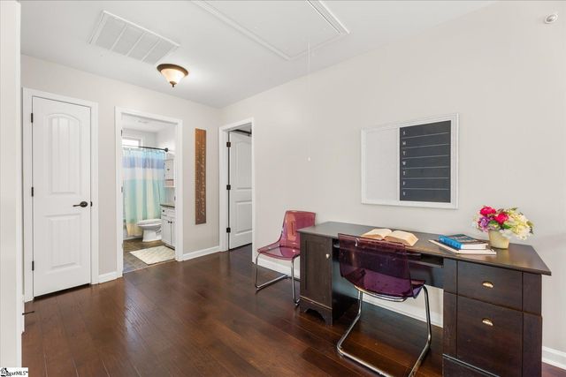 27 Wood Hollow Circle, Greer, SC 29650