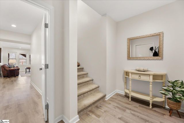 27 Wood Hollow Circle, Greer, SC 29650