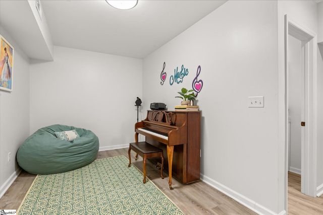 27 Wood Hollow Circle, Greer, SC 29650