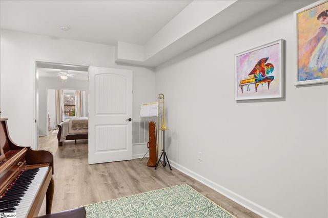 27 Wood Hollow Circle, Greer, SC 29650