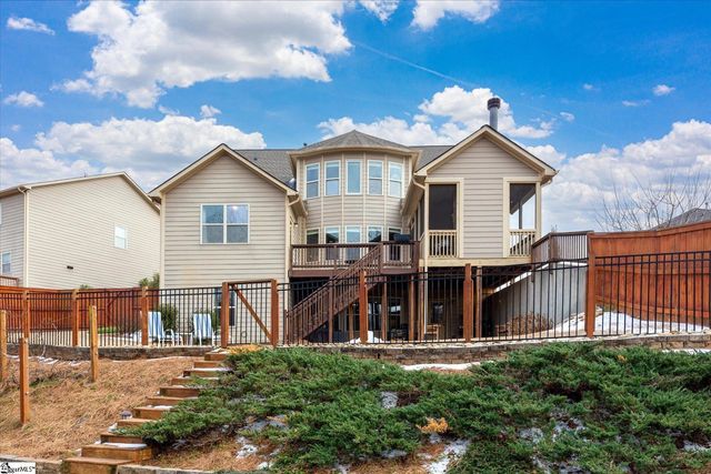 27 Wood Hollow Circle, Greer, SC 29650