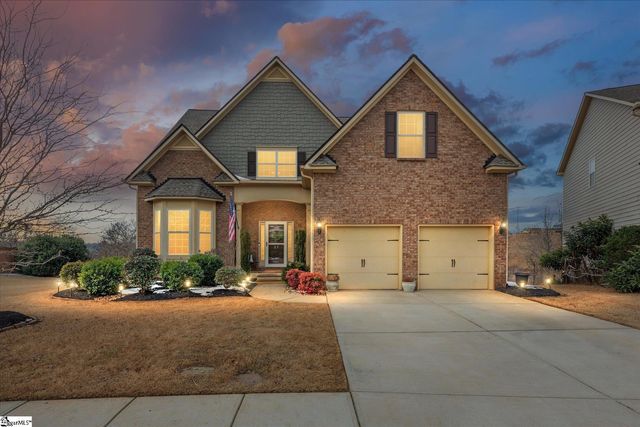 27 Wood Hollow Circle, Greer, SC 29650