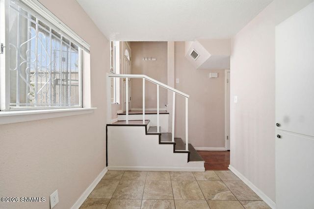 1238 S Triviz Drive, Las Cruces, NM 88001
