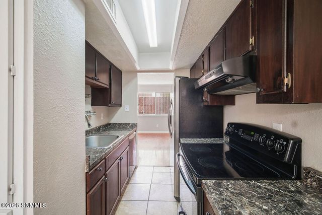 1238 S Triviz Drive, Las Cruces, NM 88001