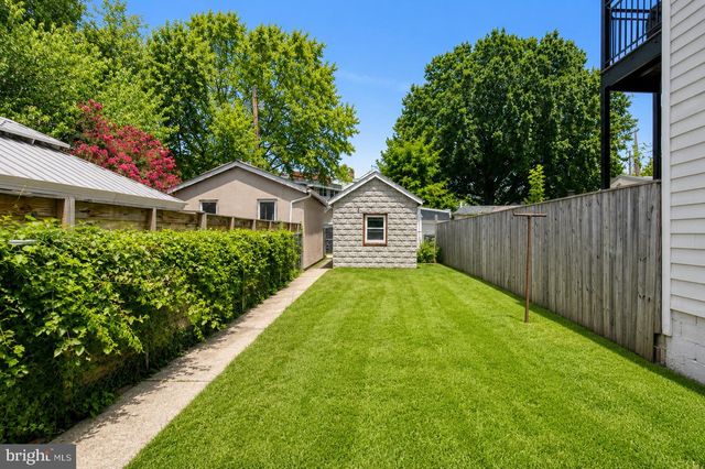 4513 IOWA AVE NW, Washington, DC 20011