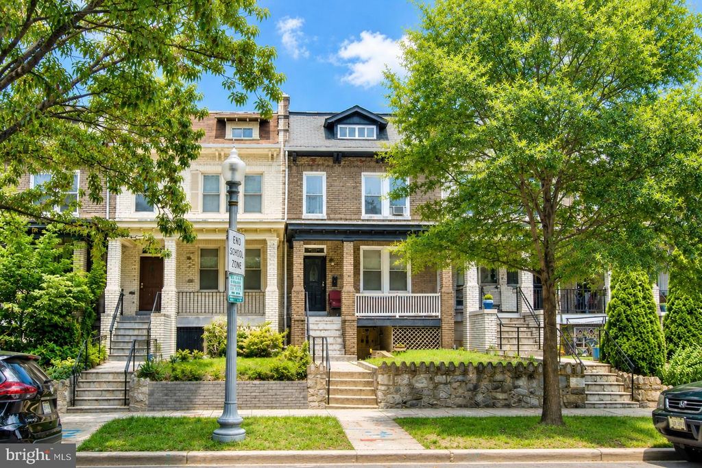 4513 IOWA AVE NW, Washington, DC 20011