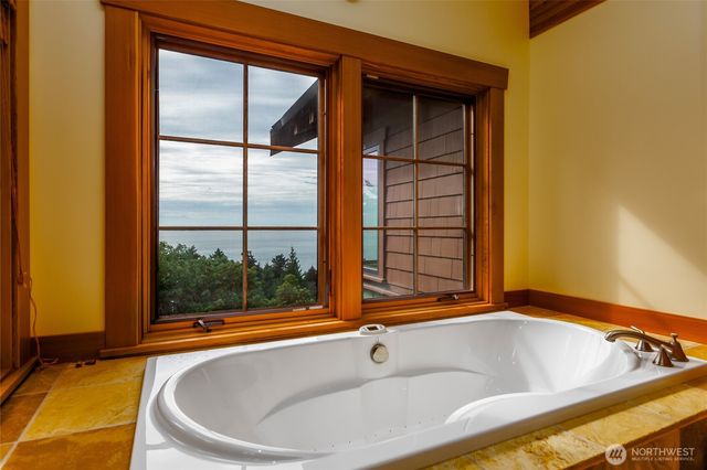 260 Westside Road, Friday Harbor, WA 98250