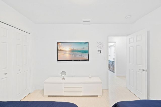 5921 SW 17th Court 59212, Plantation, FL 33317