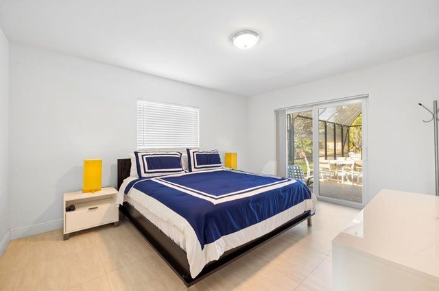 5921 SW 17th Court 59212, Plantation, FL 33317