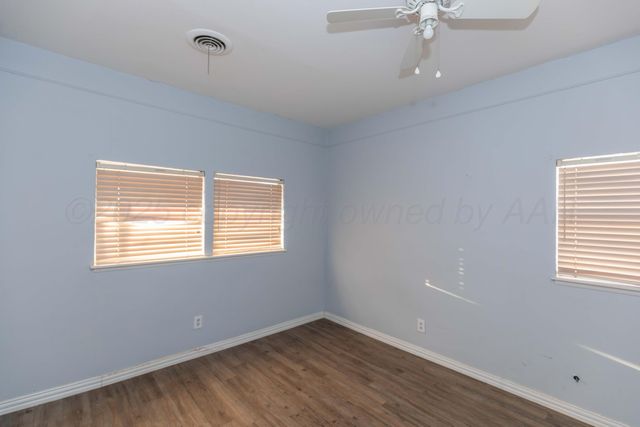 3827 NE 26TH Avenue, Amarillo, TX 79107