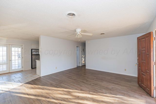 3827 NE 26TH Avenue, Amarillo, TX 79107