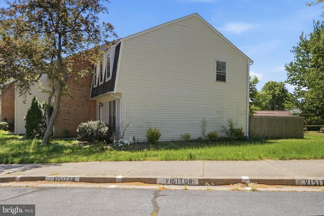 12800 TUMBLING BROOK LN, Woodbridge, VA 22192