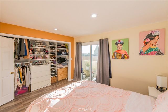 7045 Woodley Avenue 218, Van Nuys, CA 91406