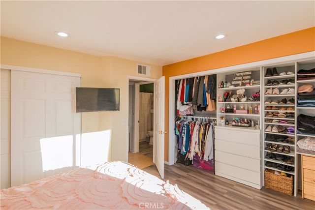 7045 Woodley Avenue 218, Van Nuys, CA 91406
