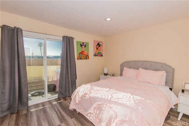 7045 Woodley Avenue 218, Van Nuys, CA 91406