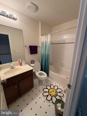 21781 HARROUN TER, Ashburn, VA 20147