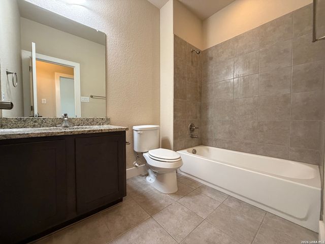 724 Gristmill Dr, New Braunfels, TX 78130