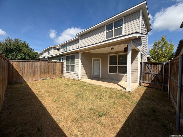 724 Gristmill Dr, New Braunfels, TX 78130
