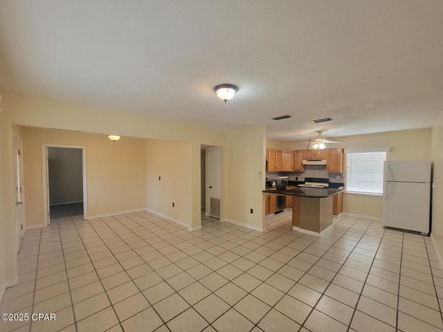 742 N 9th Street, Panama City, FL 32404