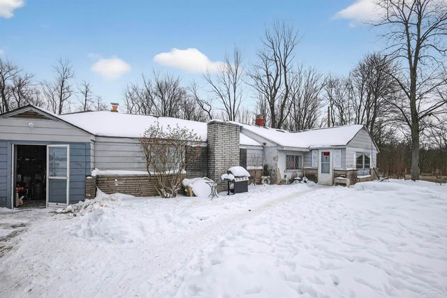 18821 Brownsville Street, Calvin Twp, MI 49031