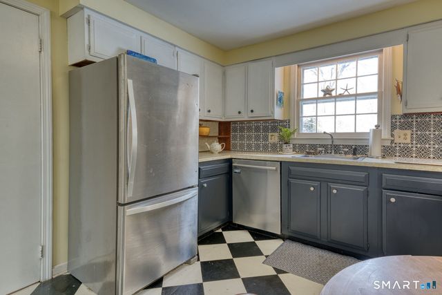 22 Nathans Lane, Madison, CT 06443