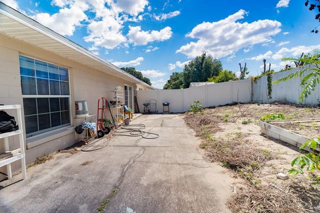 7104 BLUE EARTH COURT, Orlando, FL 32818