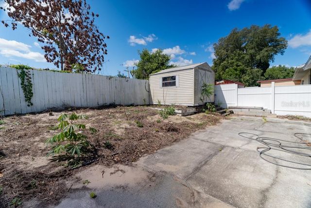 7104 BLUE EARTH COURT, Orlando, FL 32818