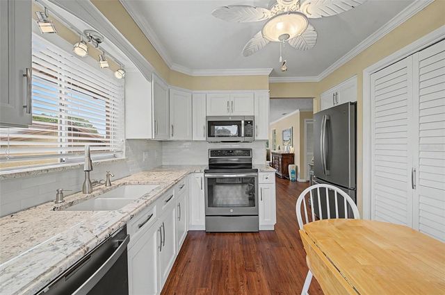 4015 DAVIT DRIVE, New Port Richey, FL 34652