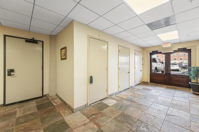 104 21st Avenue 203, Galveston, TX 77550