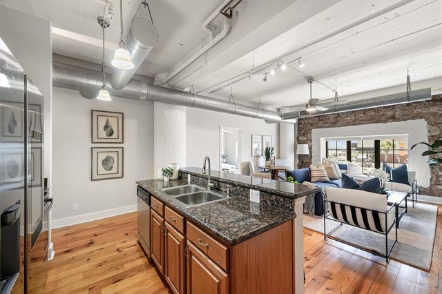 104 21st Avenue 203, Galveston, TX 77550