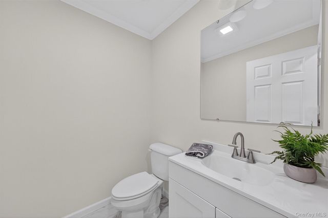 25 Teetsel Street, Saugerties, NY 12477