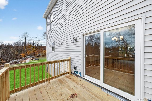 25 Teetsel Street, Saugerties, NY 12477