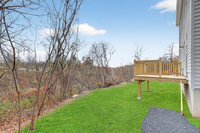 25 Teetsel Street, Saugerties, NY 12477