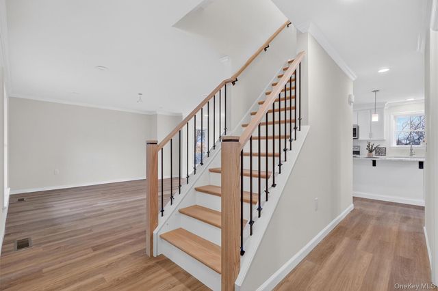 25 Teetsel Street, Saugerties, NY 12477