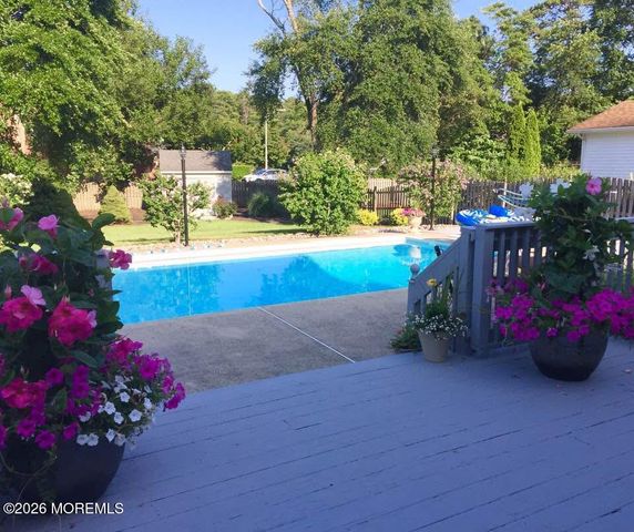 418 Mamie Court, Brick, NJ 08723