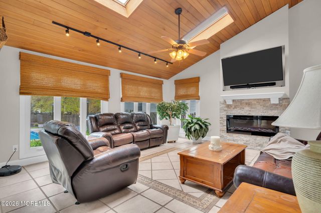 418 Mamie Court, Brick, NJ 08723