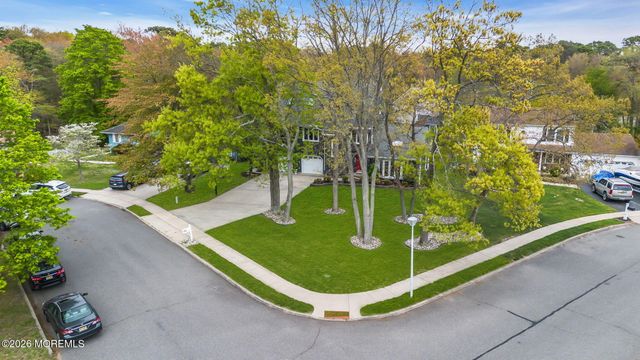 418 Mamie Court, Brick, NJ 08723