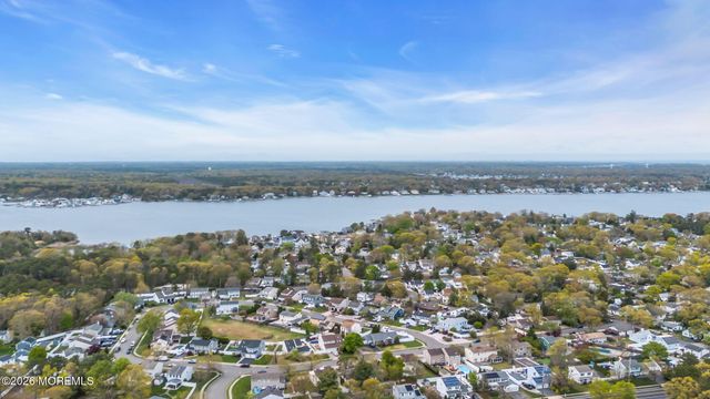 418 Mamie Court, Brick, NJ 08723