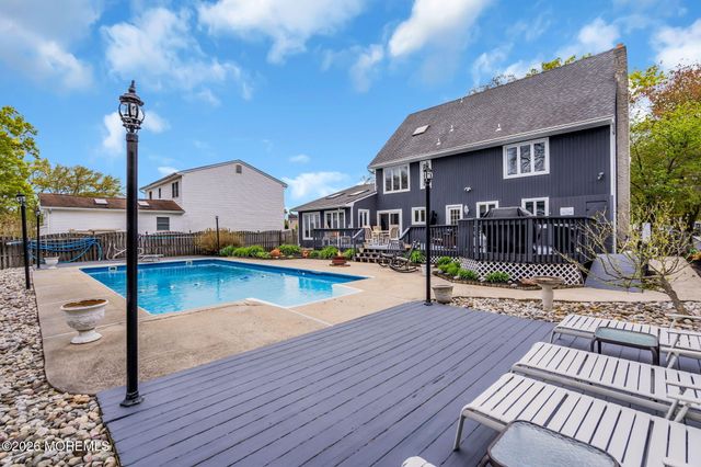 418 Mamie Court, Brick, NJ 08723