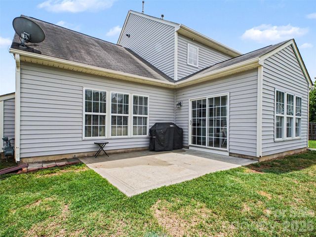 156 Barrington Drive, Mount Holly, NC 28120