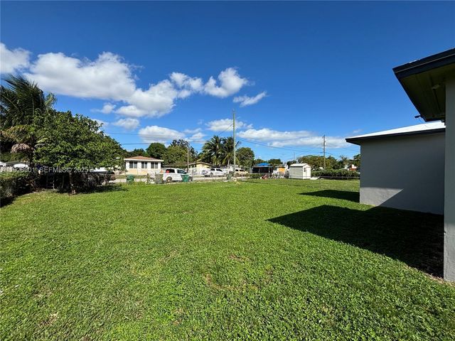 2145 NW 64th St, Miami, FL 33147