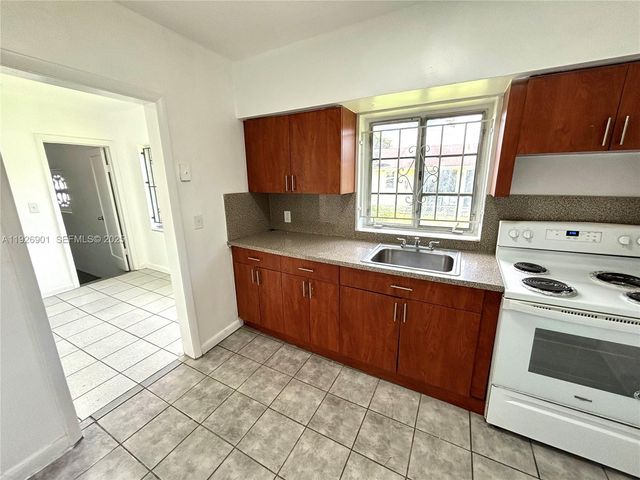 2145 NW 64th St, Miami, FL 33147