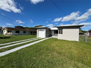 2145 NW 64th St, Miami, FL 33147