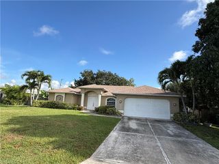 1125 SE 35th ST, Cape Coral, FL 33904