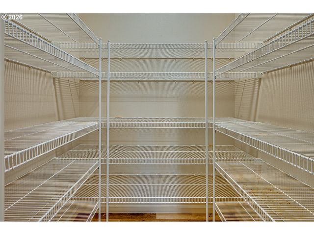 5905 Ne 56TH Cir, Vancouver, WA 98661
