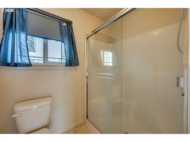 5905 Ne 56TH Cir, Vancouver, WA 98661