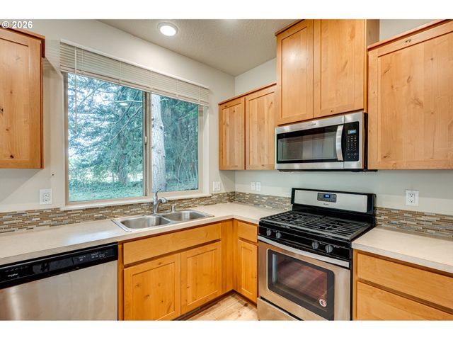 5905 Ne 56TH Cir, Vancouver, WA 98661