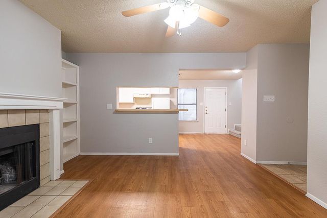 2906 Jadewood CT B, Austin, TX 78748