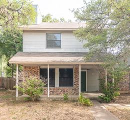 2906 Jadewood CT B, Austin, TX 78748