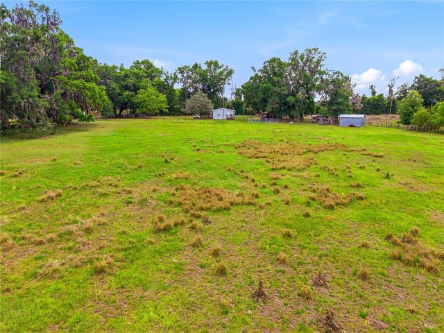 5820 NW 160TH STREET, Reddick, FL 32686